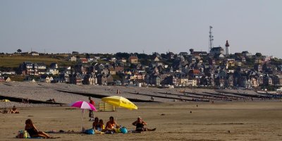 Ault, sa plage & ses falaises