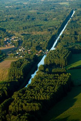 Le canal latral  l'Oise
