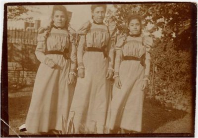 Marguerite, Eugénie et Jeanne d'Hubert