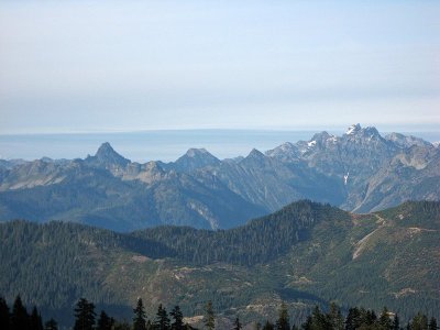 Towards Snoqualmie Pass Peaks