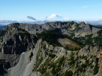 Davis Peak (and Rainier)