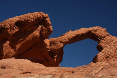 10-3-09 Arch Valley of Fire 0534.jpg