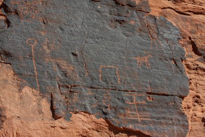 10-3-09 Petroglyphs - Valley of Fire 0445.jpg