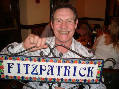 Donie loves name sign