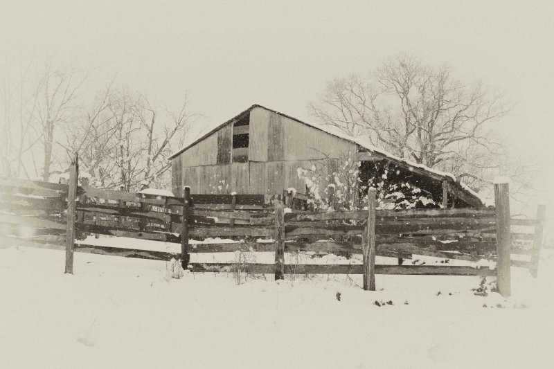 Hall barn in snow 1.jpg