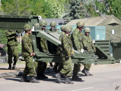 2009_05_31 Military Bridge goes back on the Truck