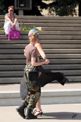 2009_06_28 Dancing to Jazz in Olympic Plaza