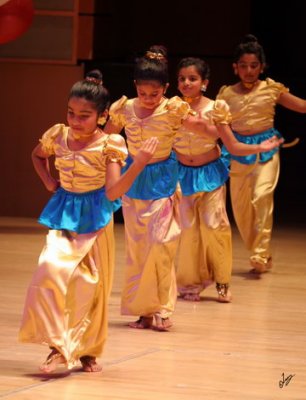 2009_07_01 Dance 9- Sri Lanka Canadian Friendship Association