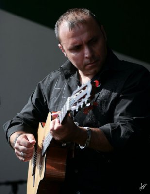 2009_08_09 Pavlo with Amos Garrett House Band