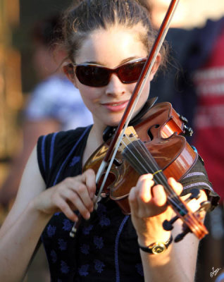2012_09_22 Festival Fiddlers at the Fringe