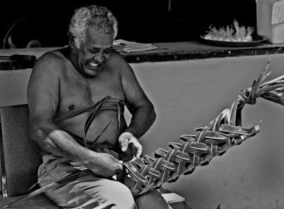 The making of a basket for breadfruit. L1006274.jpg