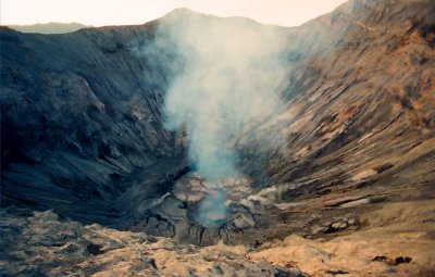 婆羅摩火山口