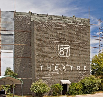 The other Theater  in Fredericksburg, The Route 87 Drive-In