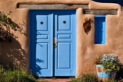 Rancho de Taos residence entryway.