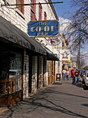 The 6th Street Entertainment District