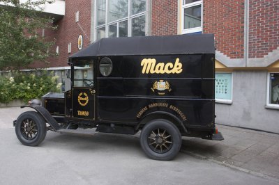 Old beer-truck