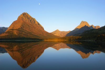 Sunrise at Swiftcurrent Lake