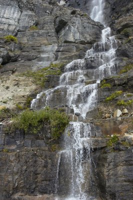 Waterfall next to Going-To-The-Sun-Road