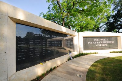 FORT WORTH  POLICE AND FIREFIGHTERS MEMORIAL   DSC_4158w.jpg