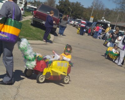 School mardi Gras 016.JPG