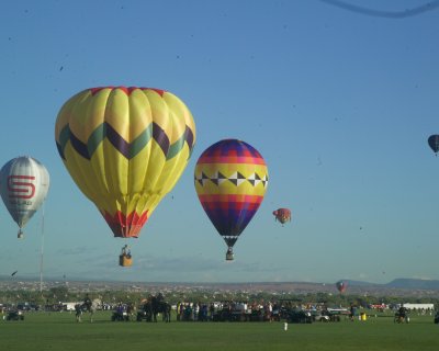 Balloonists over the accident scene