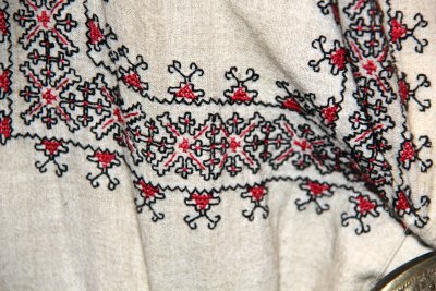BG10_023_Blouse_Elena museum.JPG