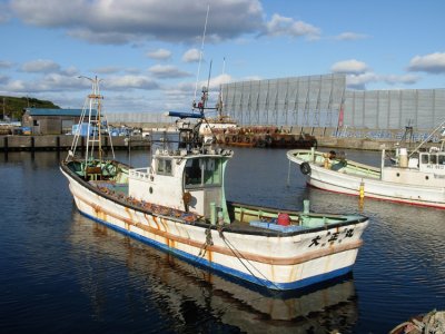 Fishing villages abound.