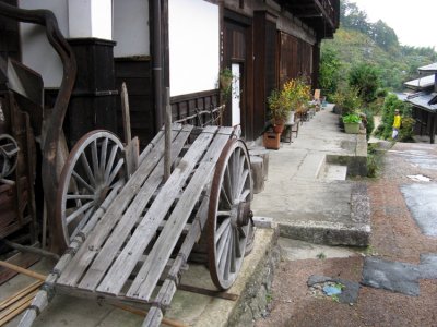Hictorically, the Nakasendo trail was the main road connecting Edo (Tokyo) to Kyoto.