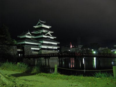 Last night. Matsumoto Castle at night.