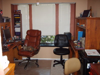 A Comp room desks