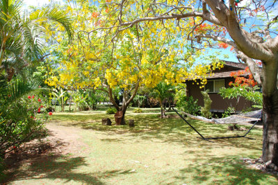 Nona Lani Cottages 02.jpg