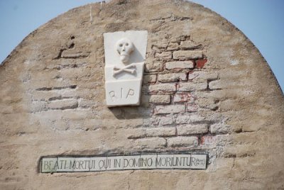 Cemetery 06.jpg