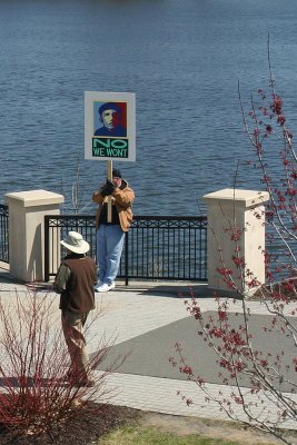 albany-teabaggers_005.jpg