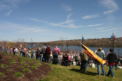 albany-teabaggers_007.jpg