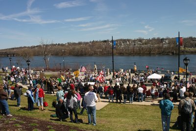 albany-teabaggers_008.jpg