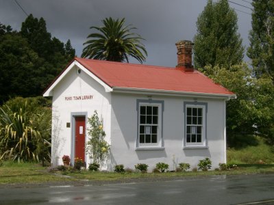 Bulit in 1920, flooded out in 1924, reopened in 1976. Puhoi Library.