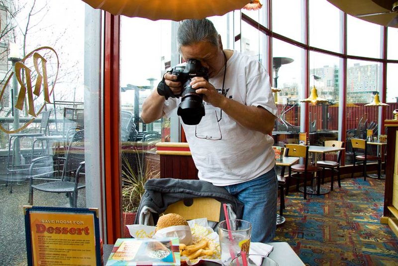 Photographing my burger