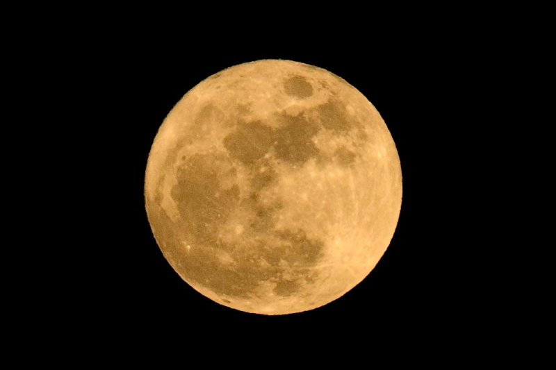 5/8/2009  Moon
