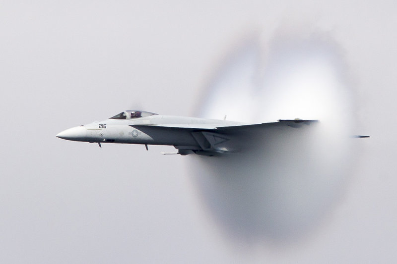 10/5/2012  Boeing F/A-18E Super Hornet vapor cone
