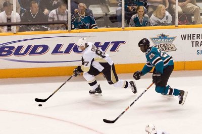 Sidney Crosby and Mike Grier