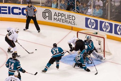Anaheim Ducks vs. San Jose Sharks - April 4, 2009
