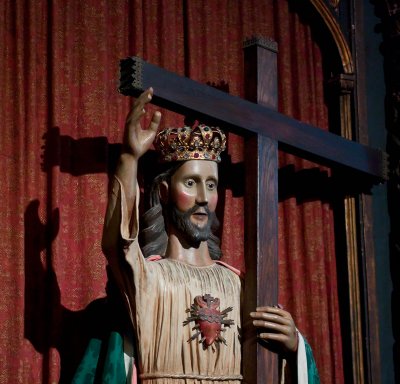 Statue of Christ the King at Mission San Carlos Borromeo del Rio Carmelo_MG_5110.jpg