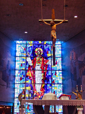 Altar at St John Vianney Roman Catholic Church .jpg