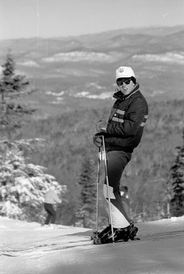 Skiing  Dan Algar 1990 800JPG.jpg