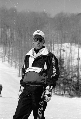 Skiing  JD 1990 JPG800.jpg