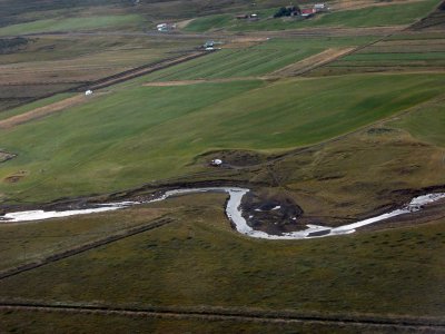 Tilkomu mikið ættarsetur vina hans Einars