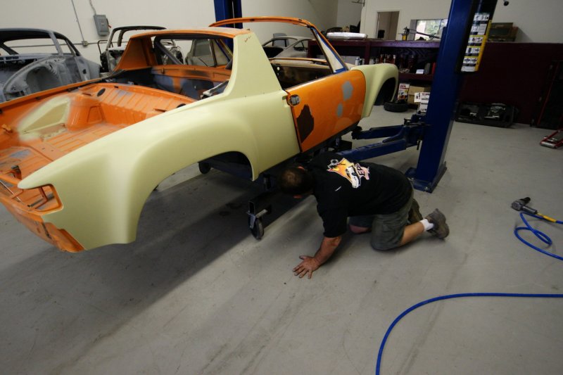 Attaching the 914 Chassis to the Celette Test Bench - Photo 2
