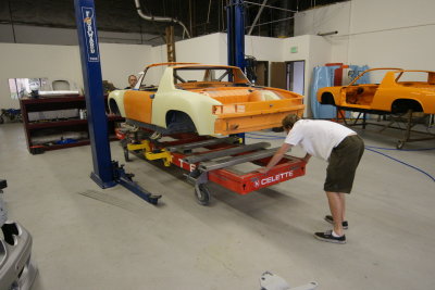 Attaching the 914 Chassis to the Celette Test Bench - Photo 14