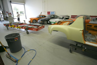 Attaching the 914 Chassis to the Celette Test Bench - Photo 1