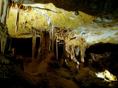 In Victoria Fossil Cave